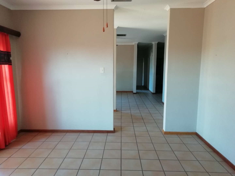 4 Bedroom Property for Sale in Flora Park Northern Cape